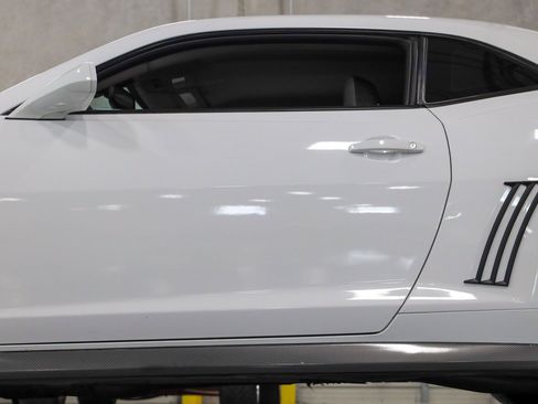 Used 2010 Chevrolet Camaro SS w/ RS Package image 16