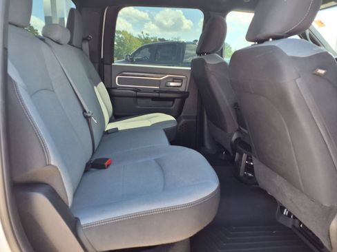 Used 2022 RAM 2500 Big Horn AWD/4WD image 21