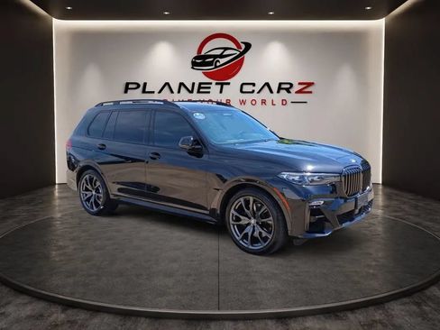 Used 2021 BMW X7 xDrive40i w/ M Sport Package AWD/4WD image 7