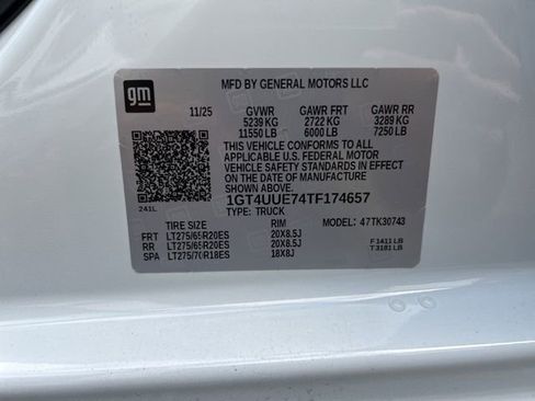 New 2026 GMC Sierra 3500 SLT image 11