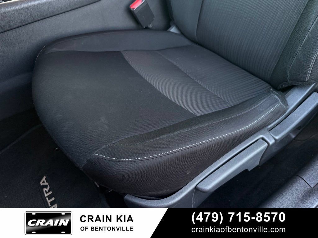 Used 2025 Nissan Sentra SV FWD image 24