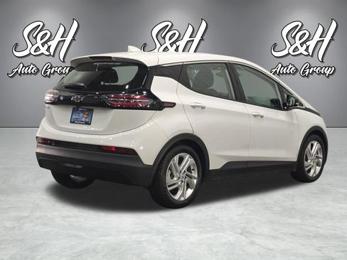 Used 2023 Chevrolet Bolt LT w/ Driver Confidence Package FWD image 17