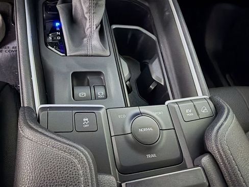 Used 2024 Toyota Grand Highlander AWD Hybrid image 24