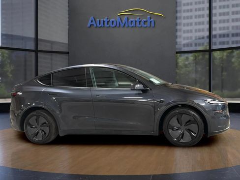 Used 2026 Tesla Model Y Long Range RWD image 13