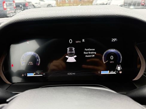 Used 2024 Jeep Grand Cherokee Limited w/ Trailer Tow Package image 18