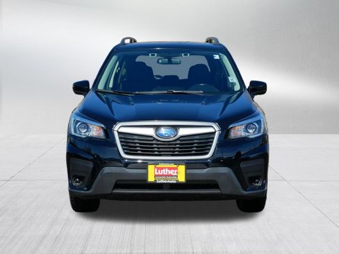 Used 2019 Subaru Forester Premium image 2