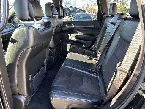 Certified 2022 Jeep Grand Cherokee Laredo X image 15