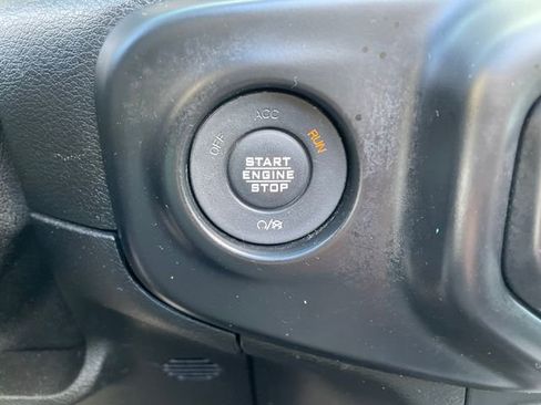 Used 2020 Jeep Wrangler Unlimited Sport S image 35