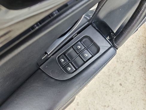 Used 2012 Maserati GranTurismo Sport image 25