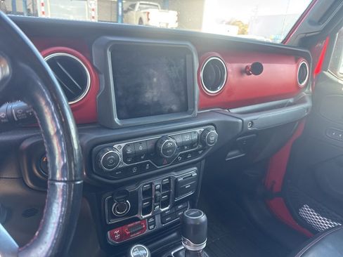 Used 2020 Jeep Gladiator Rubicon image 8