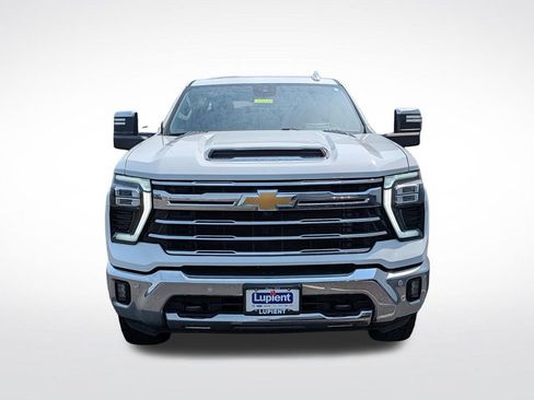 Used 2025 Chevrolet Silverado 2500 LTZ w/ LTZ Convenience Package AWD/4WD image 11