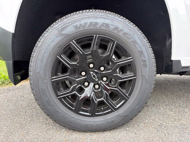 New 2026 Chevrolet Colorado W/T w/ WT Custom Package AWD/4WD image 8