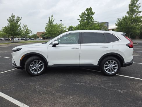 Certified 2024 Honda CR-V EX image 17
