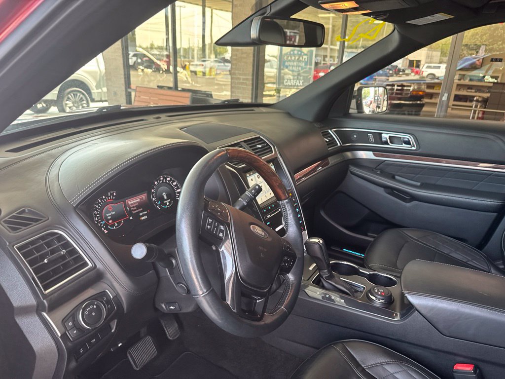Used 2017 Ford Explorer Platinum AWD/4WD image 9