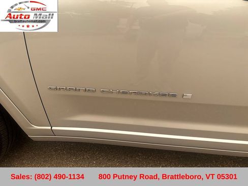 Used 2021 Jeep Grand Cherokee L Overland w/ Luxury Tech Group IV AWD/4WD image 31