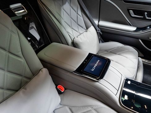 Used 2024 Mercedes-Benz Maybach S 680 4MATIC image 29