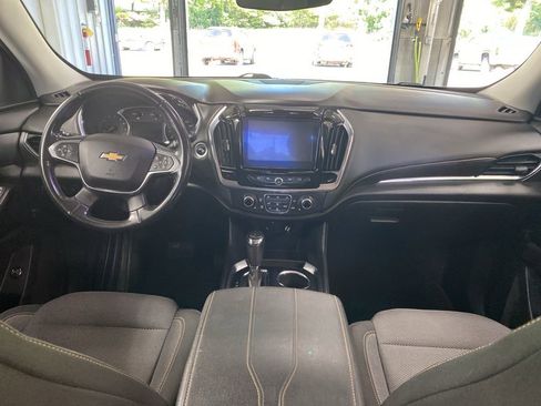 Used 2018 Chevrolet Traverse LT FWD image 18