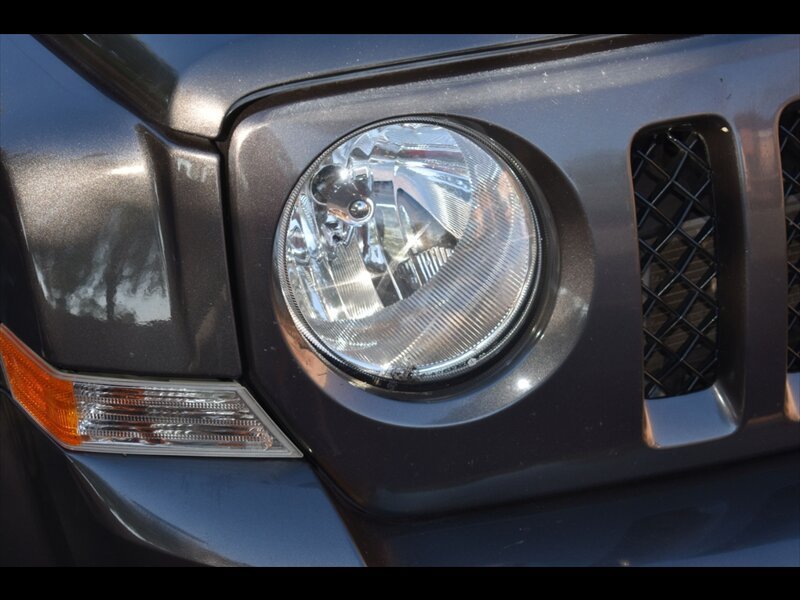 Used 2015 Jeep Patriot Sport FWD image 39