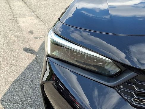 Used 2025 Honda Civic Sport image 9