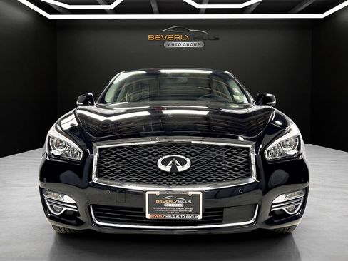 Used 2019 INFINITI Q70 L 5.6 AWD/4WD image 8