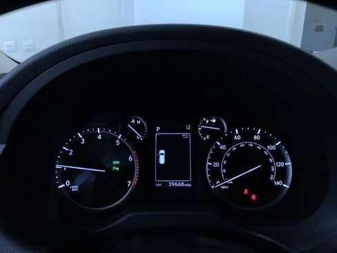 Used 2022 Lexus GX 460 Premium AWD/4WD image 31