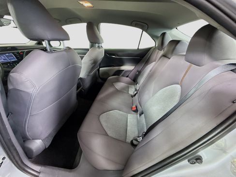 Used 2020 Toyota Camry LE w/ Convenience Package image 25