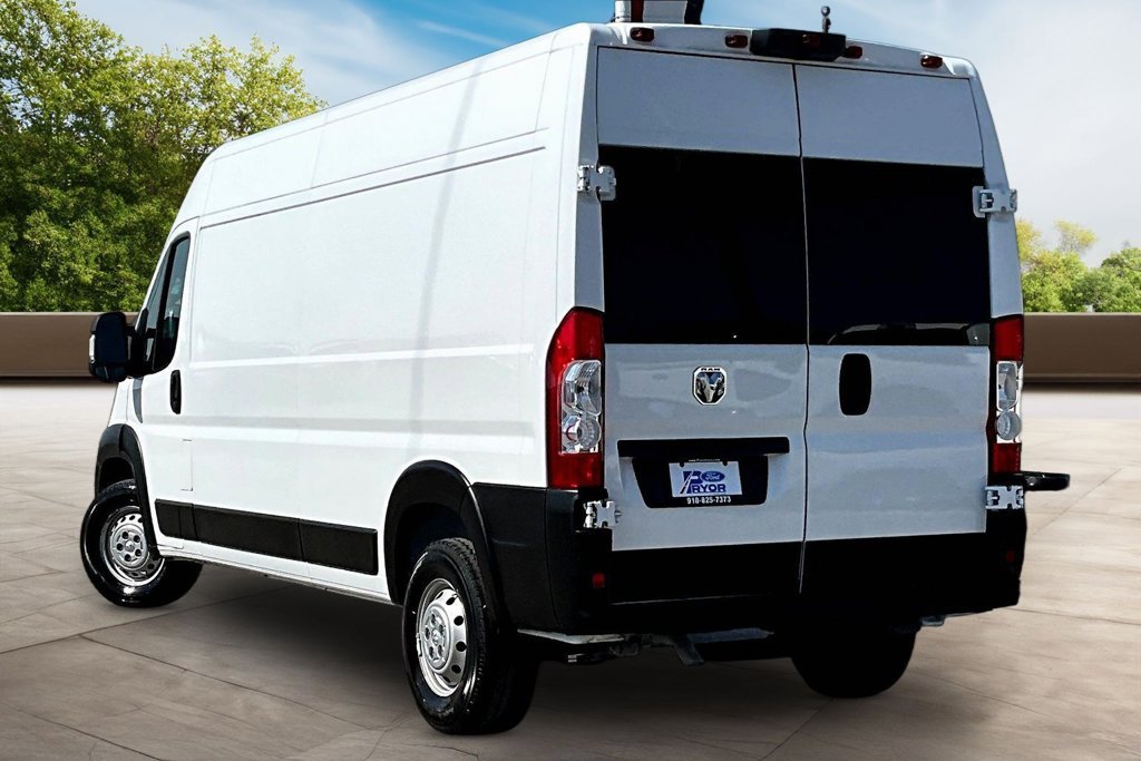 Used 2023 RAM ProMaster 2500 FWD image 12