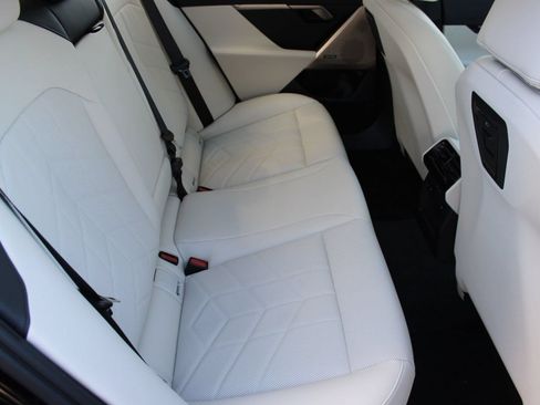 Used 2026 BMW 530i w/ M Sport Package RWD image 30