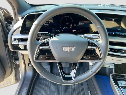 Used 2024 Cadillac Lyriq Luxury w/ LPO, Floor Liner Package AWD/4WD image 17