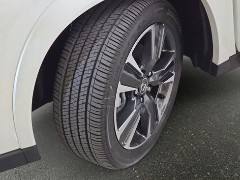 New 2025 Lexus UX 300h AWD image 33