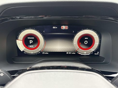 New 2026 Nissan Pathfinder Platinum image 18