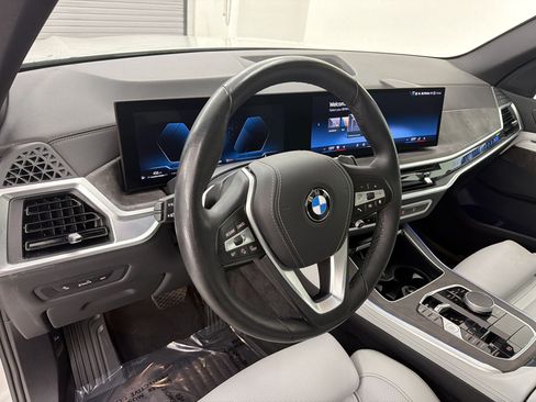 Used 2024 BMW X5 sDrive40i w/ Parking Assistance Package RWD image 4