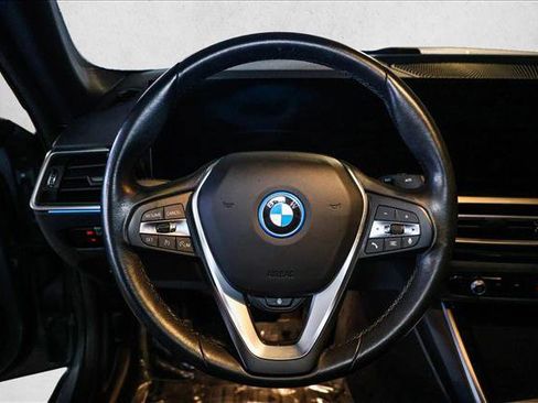 Used 2023 BMW i4 eDrive35 w/ Premium Package image 13