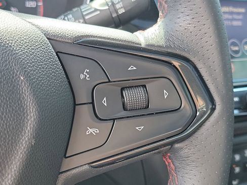 Used 2021 Chevrolet TrailBlazer RS w/ Sun and Liftgate Package image 25