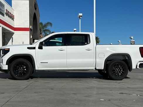 New 2026 GMC Sierra 1500 Elevation image 3