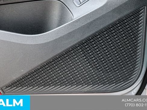 Used 2025 Volkswagen Atlas SE FWD image 43