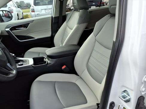 Used 2024 Toyota RAV4 XLE Premium w/ Weather Package image 41