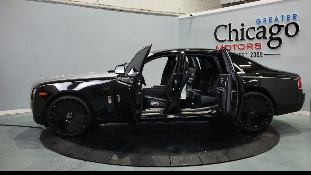 Used 2014 Rolls-Royce Ghost RWD image 19