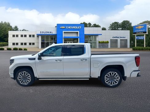Used 2024 GMC Sierra 1500 Denali Ultimate AWD/4WD image 6
