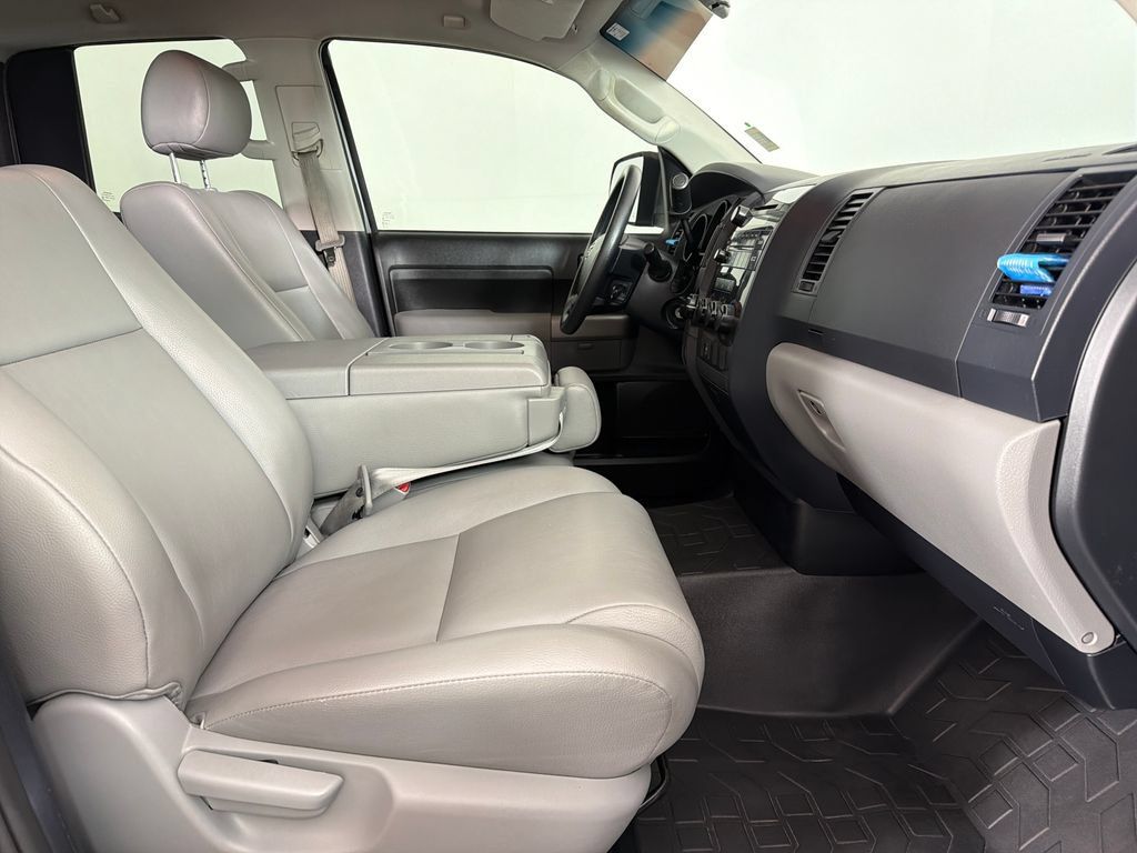 Used 2013 Toyota Tundra 2WD Double Cab image 17