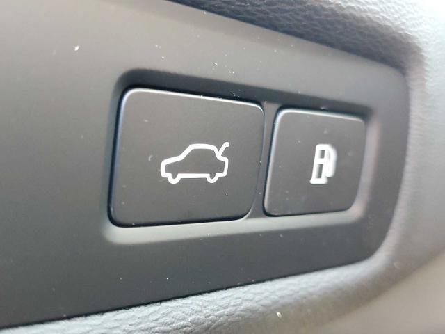 Used 2023 Volvo XC60 T8 Ultimate w/ Climate Package AWD/4WD image 22