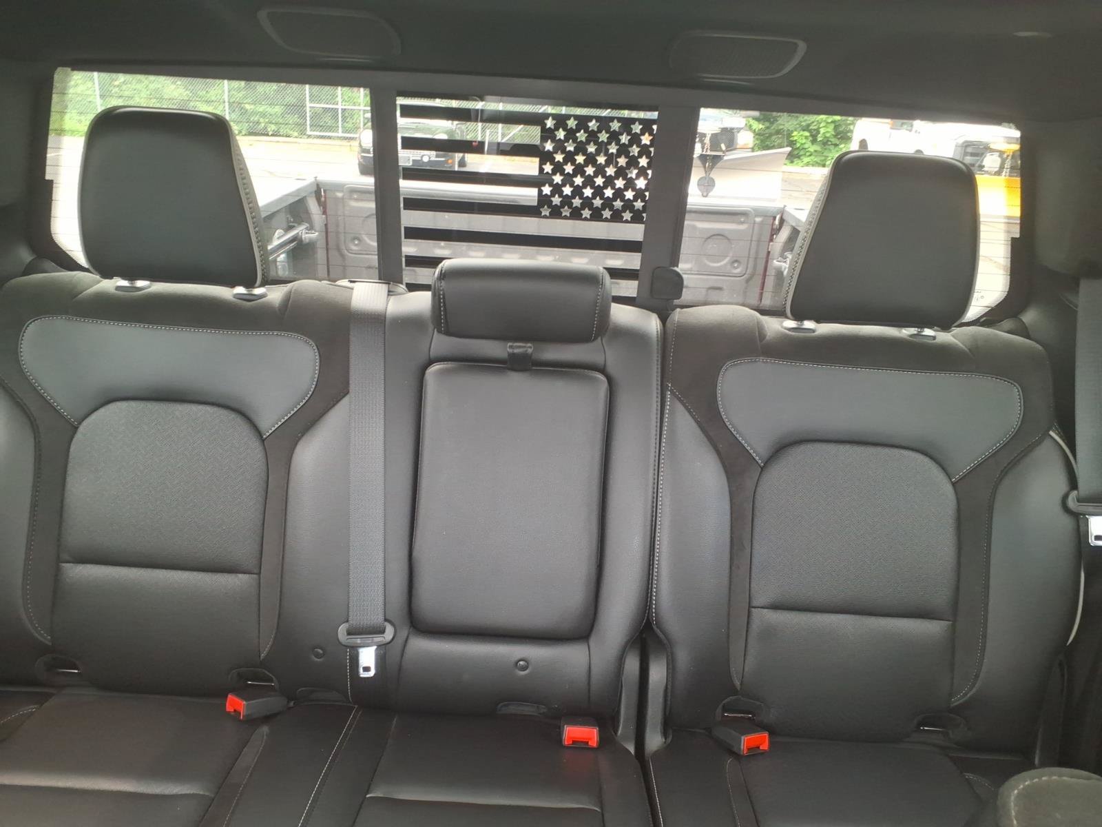 Used 2023 RAM 1500 Laramie AWD/4WD image 18