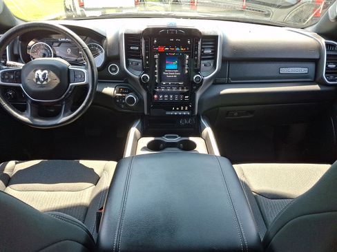 Used 2020 RAM 1500 Big Horn AWD/4WD image 14