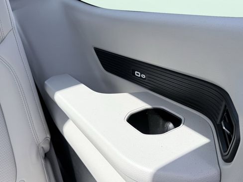 Used 2022 Jeep Wagoneer Series II w/ Premium Group I image 40