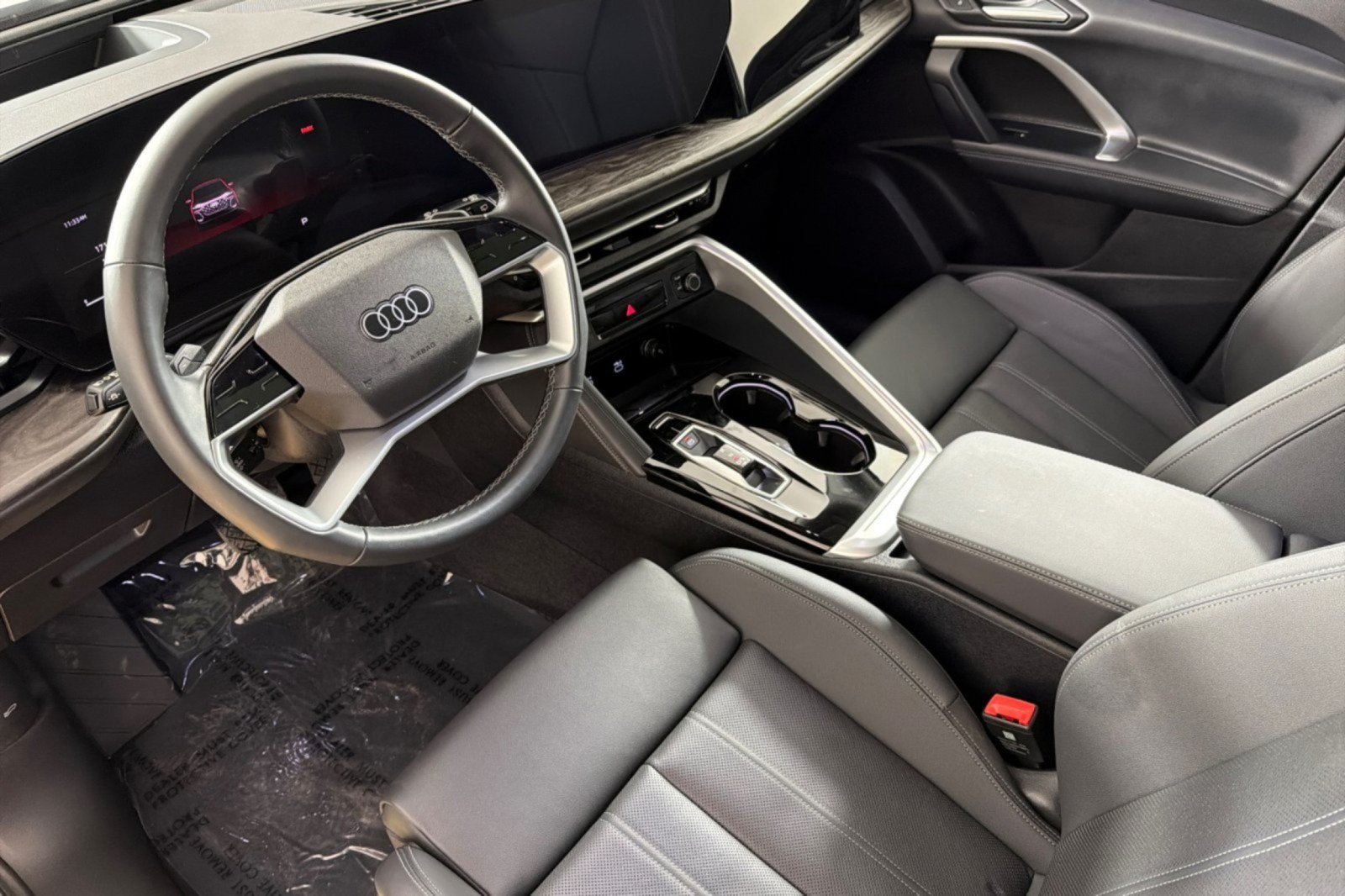 Used 2025 Audi Q5 Premium Plus w/ Premium Plus AWD/4WD image 9