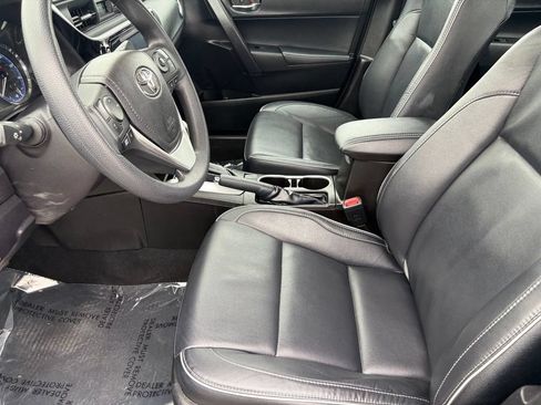 Used 2017 Toyota Corolla XLE w/ Carpet Mat Package (TMS) FWD image 22
