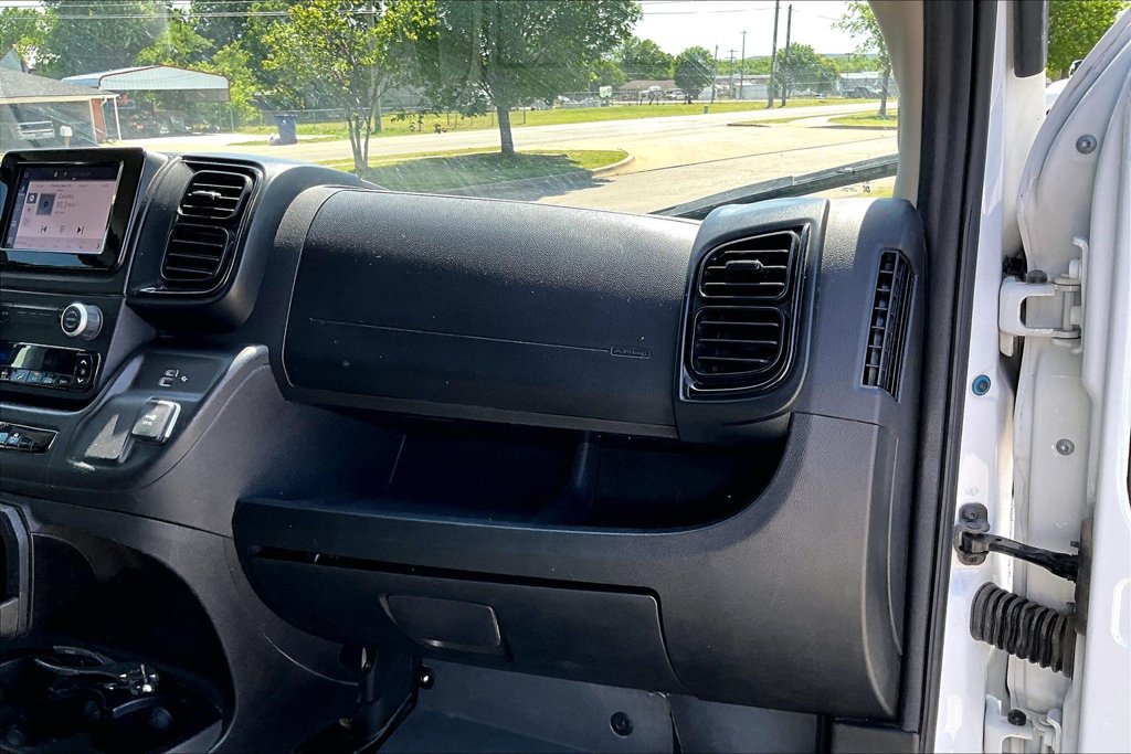 Used 2025 RAM ProMaster 2500 w/ Convenience Group FWD image 15