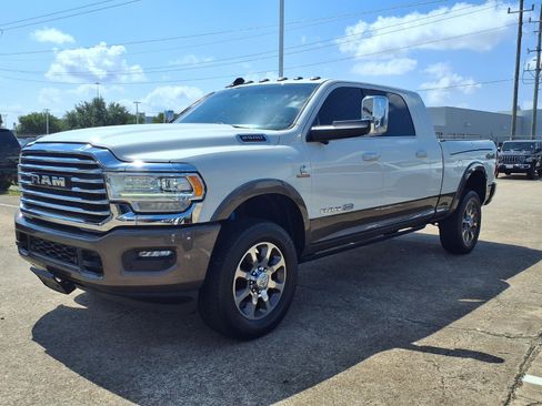 Used 2022 RAM 2500 Limited AWD/4WD image 24