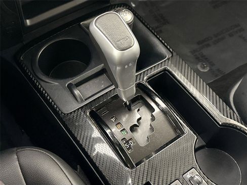 Certified 2024 Toyota 4Runner TRD Off-Road Premium image 26