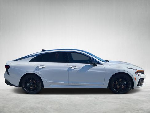 New 2026 Kia K5 GT-Line image 2